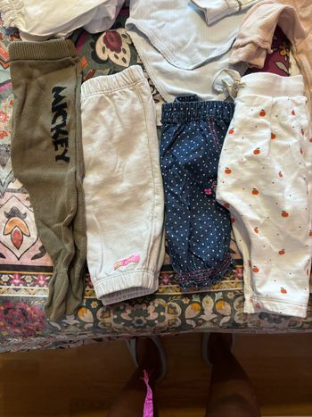 Lot de vêtements bébé fille 6 -9 mois