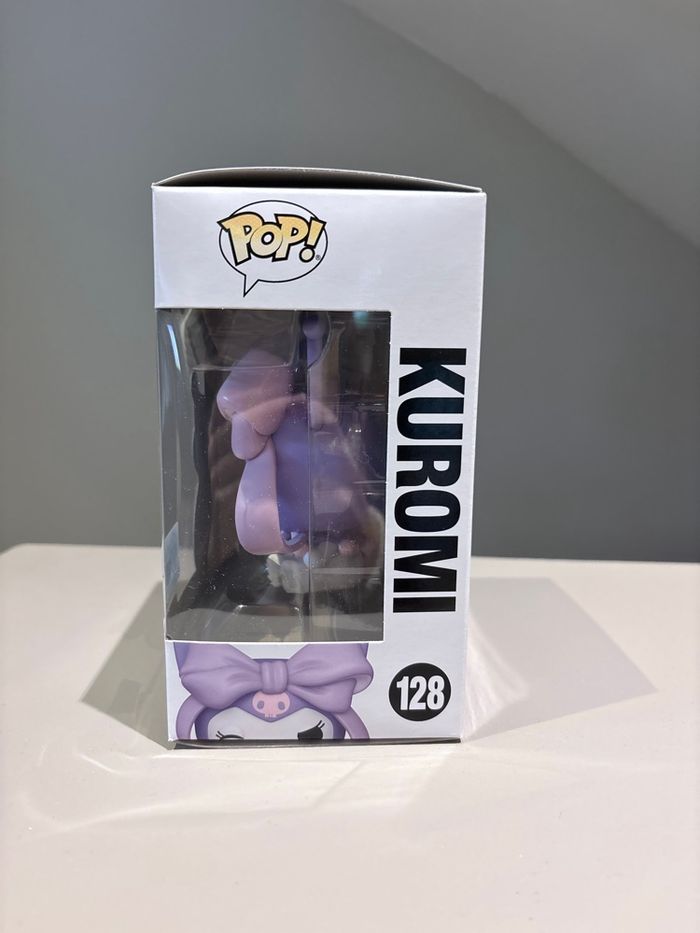 Funko Pop Hello Kitty and friends- Kuromi with bow #128 - photo numéro 4