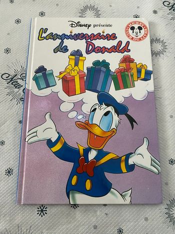 Livre l’anniversaire de Donald neuf