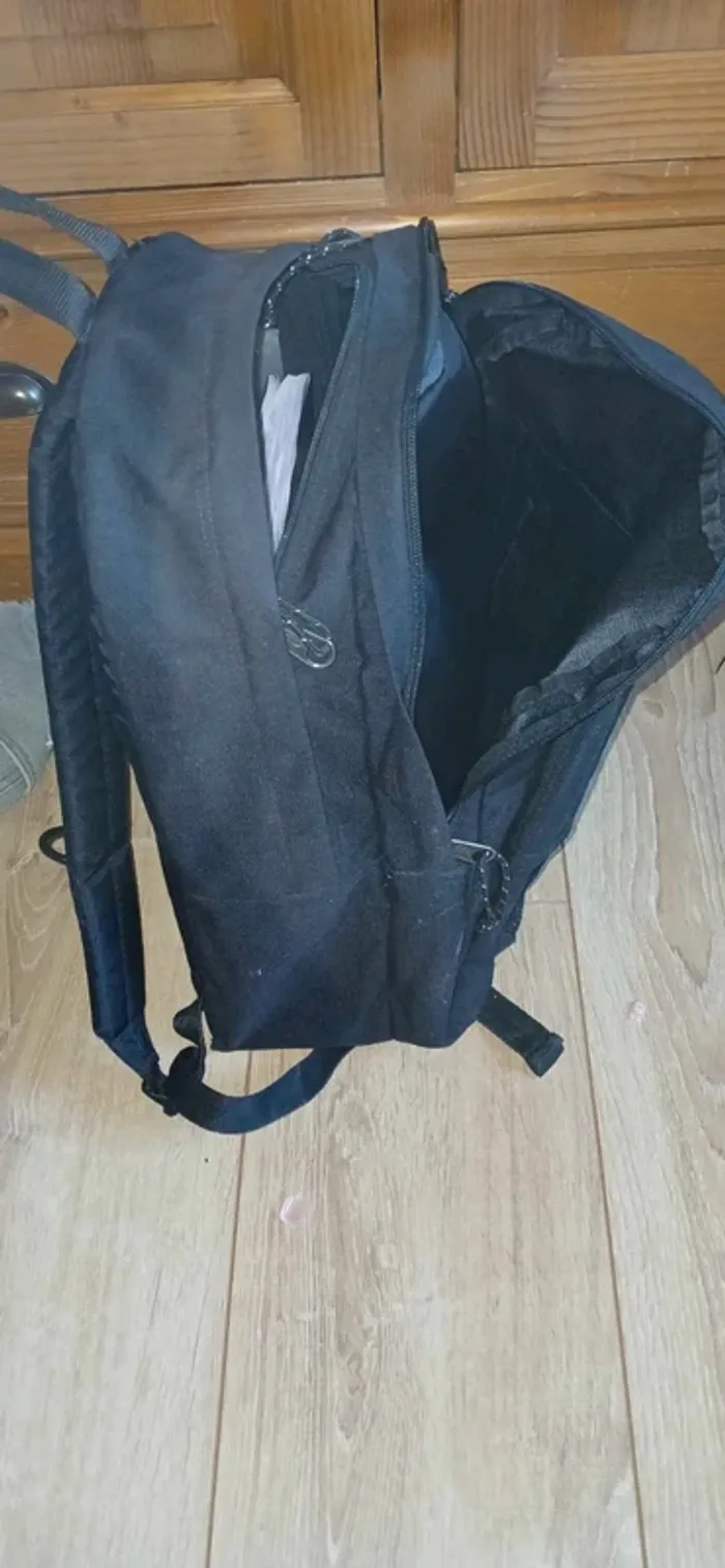 Sac à dos à double compartiment - photo numéro 2