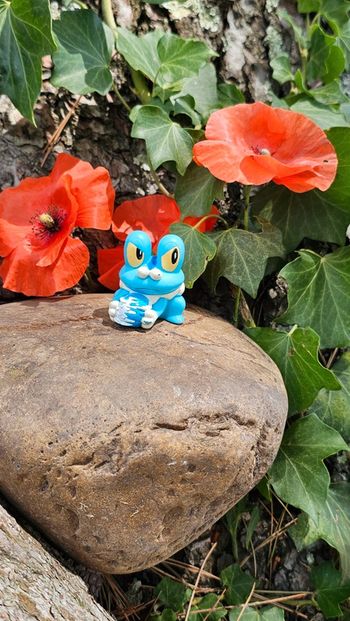 Super figurine Pokemon Nintendo finger puppet Grenousse