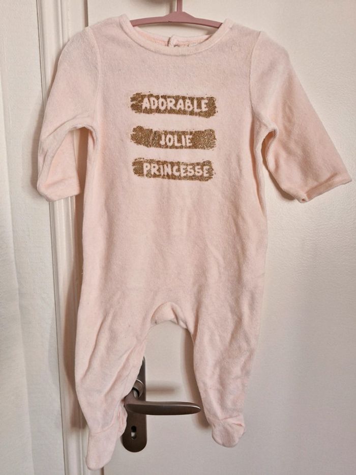 Lot de 3 pyjamas tape à l'œil et 2 disney - photo numéro 2