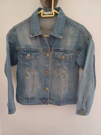Veste en jean effet usé