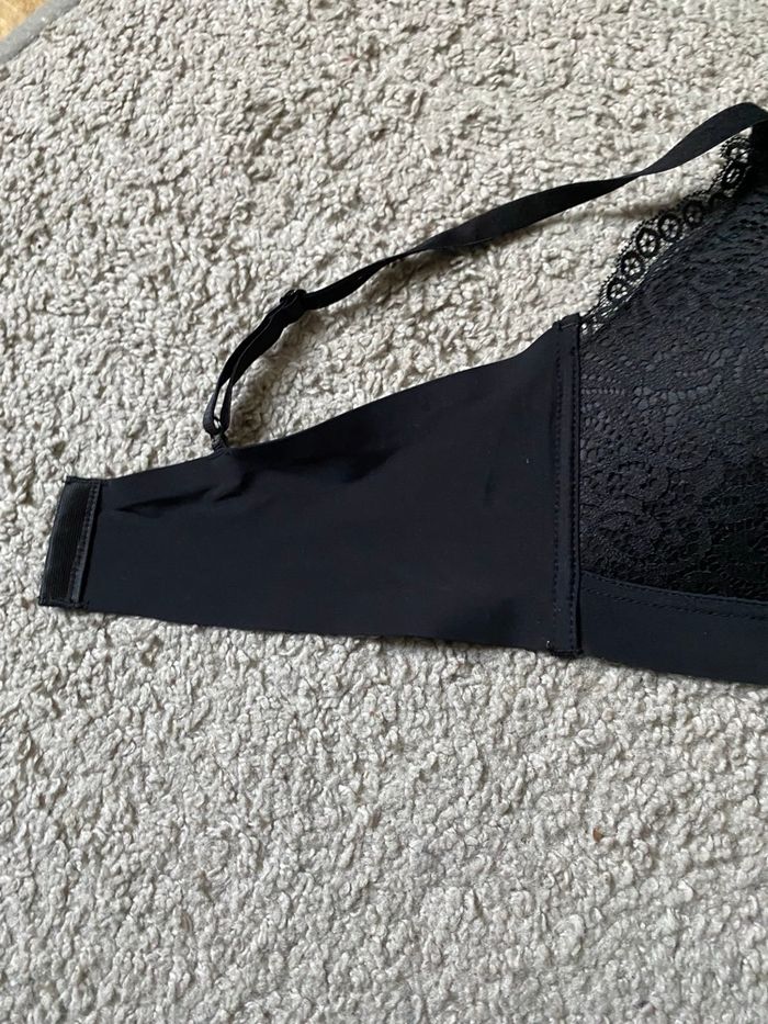 Soutien gorge dentelle noir - photo numéro 6