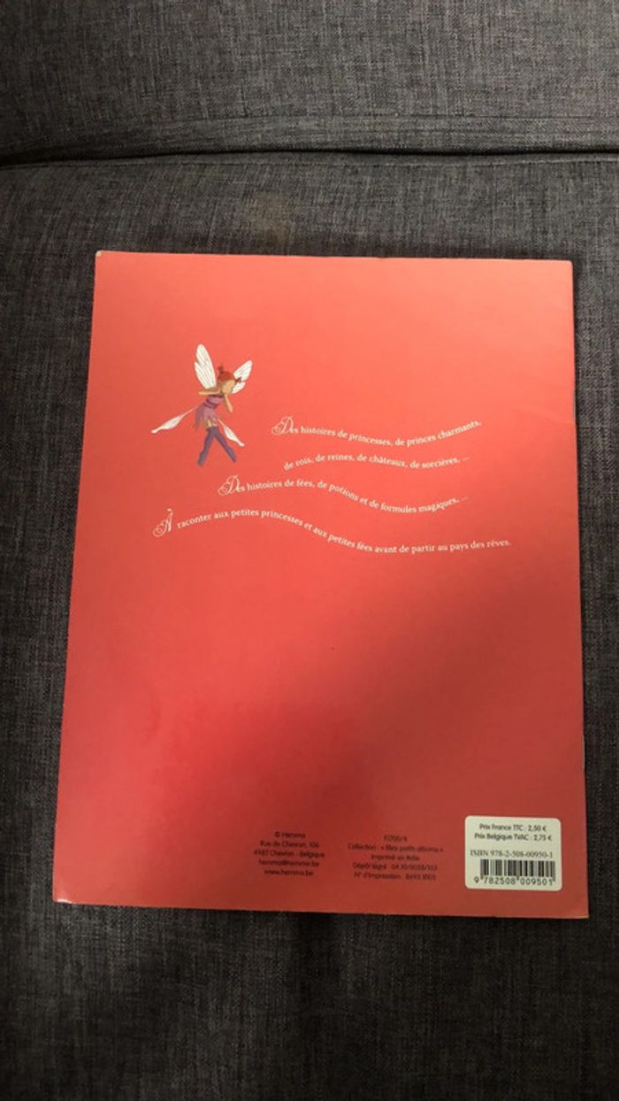 Livres « le grimoire de la princesse » et livre «princesses et fées » - photo numéro 7