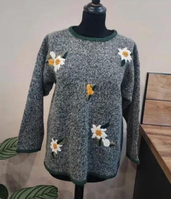 Superbe pull avec laine effet vintage