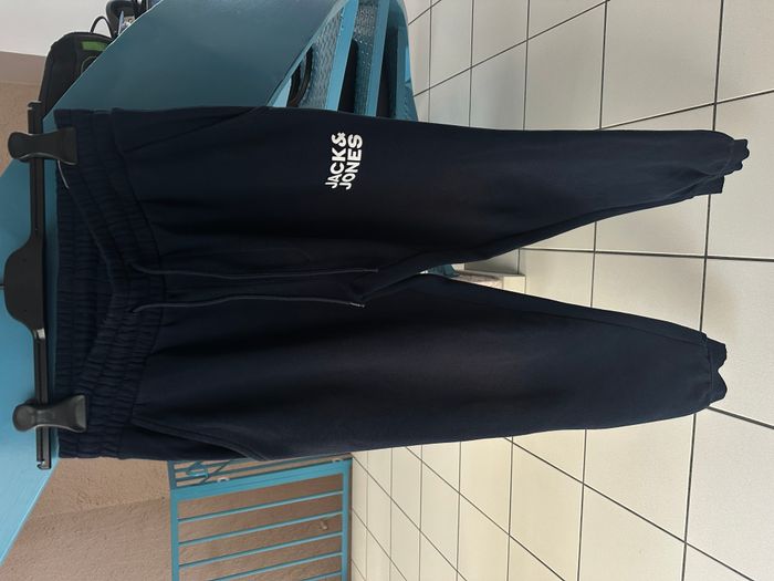 Bas de jogging noir Jack & Jones taille 34 - photo numéro 2