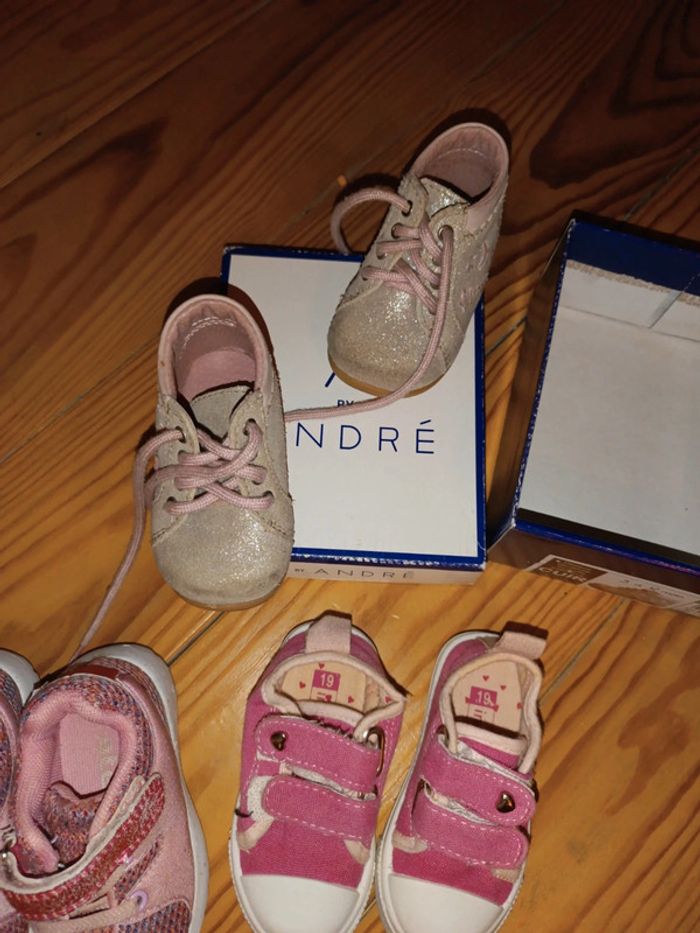 Lot chaussures et une paire de chausson 19 et 20 fille - photo numéro 5
