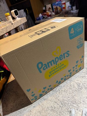Couches Pampers premium taille 4