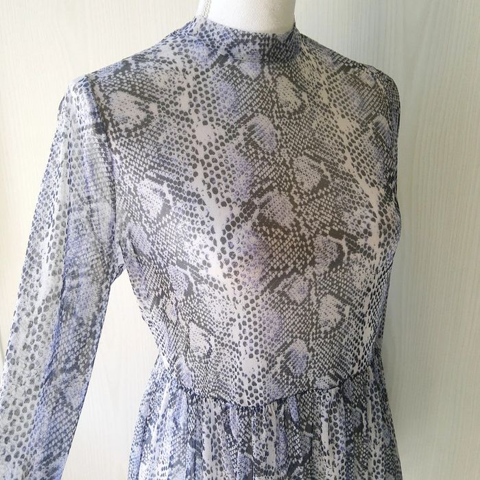 Robe en voile imprimée chic bleu taille XL comme neuve - photo numéro 3