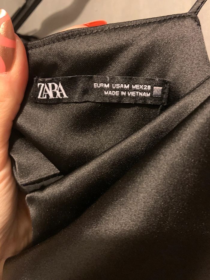 Robe satin - photo numéro 3