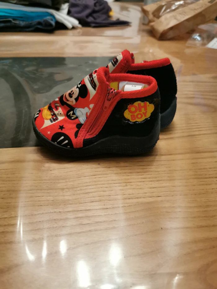 Chaussons 18 - photo numéro 4