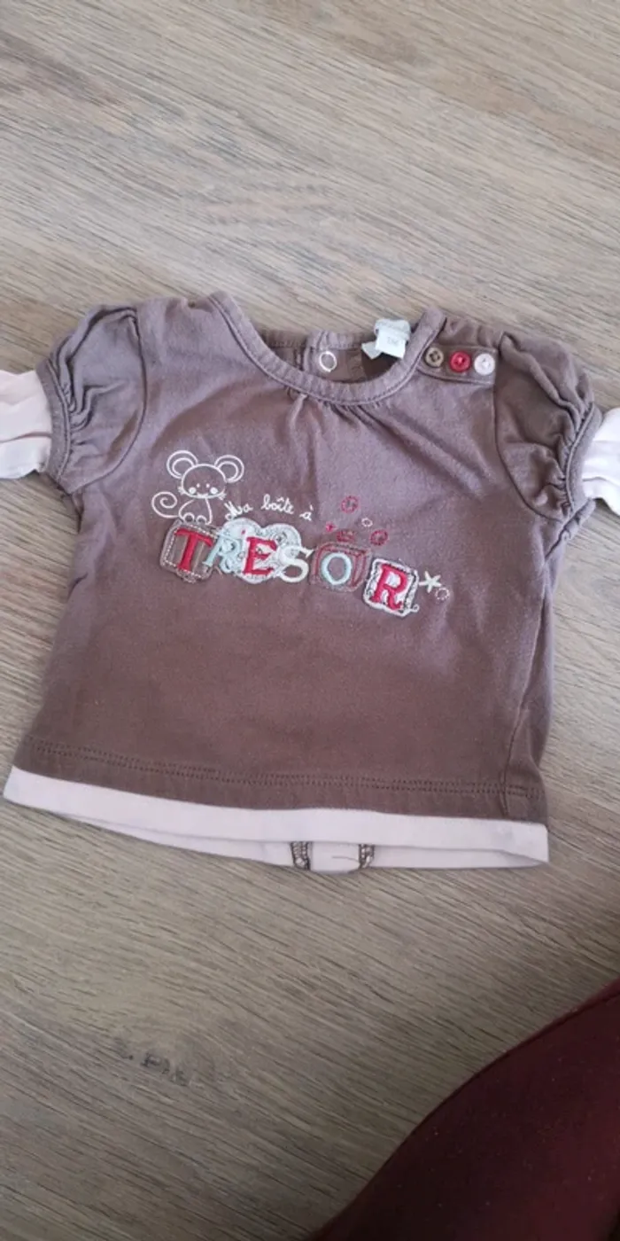 Pull manche longue fin 1 mois