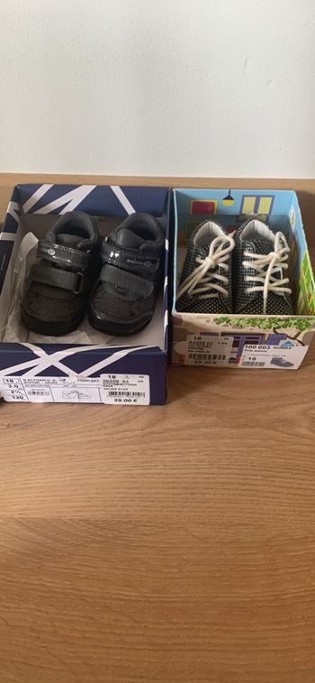 Lot chaussures 1er age