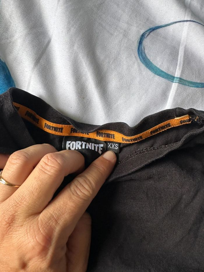 T-shirt fornite - photo numéro 3