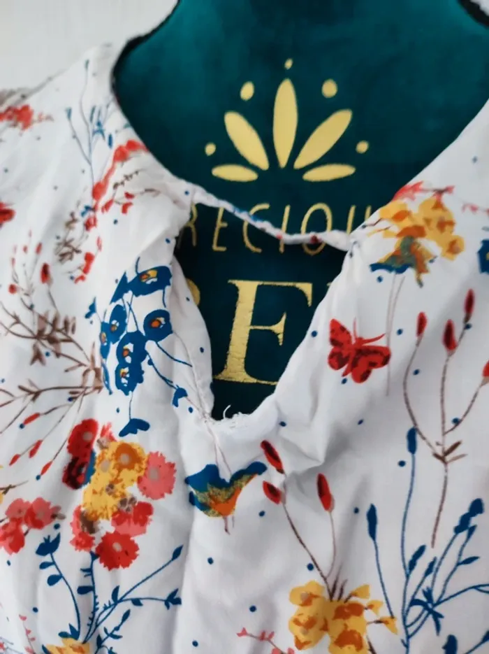 Blouse bon état - photo numéro 2