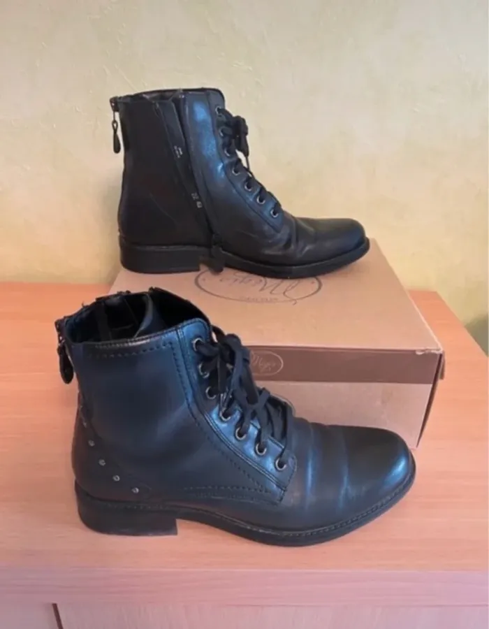Bottines noires - photo numéro 4
