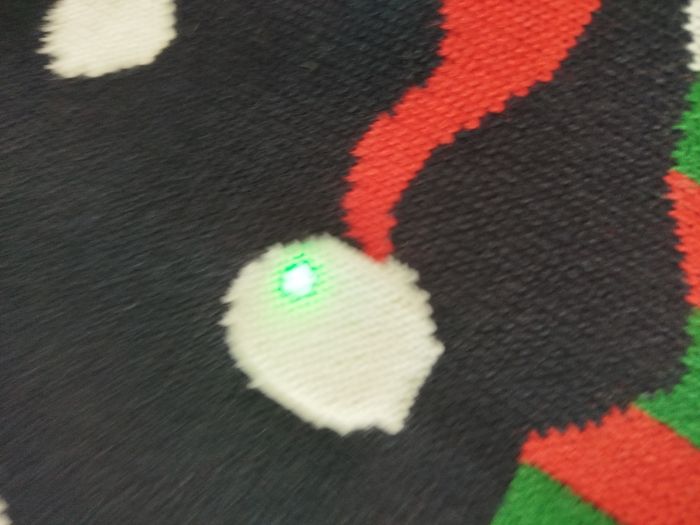 🎅 Pull de Noël magique – Taille M(mixte) 🐻‍❄️ - photo numéro 9