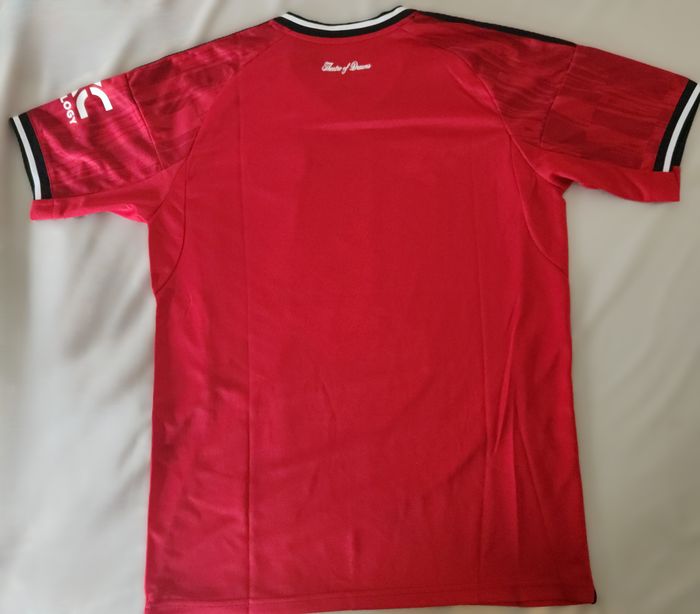 Maillot rouge de Manchester united - photo numéro 2