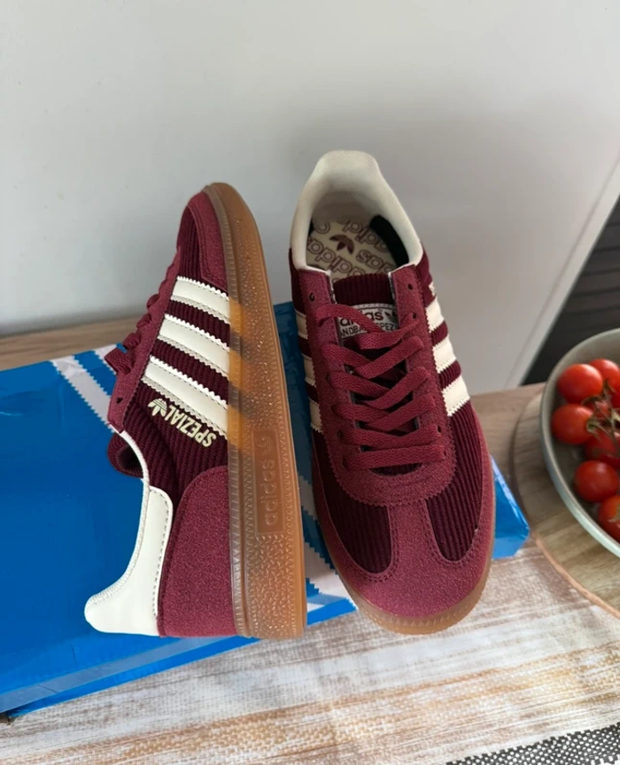 Baskets Adidas Spezial taille 41 - photo numéro 3