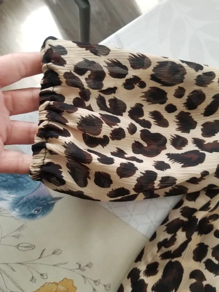 Haut léger leopard - photo numéro 3