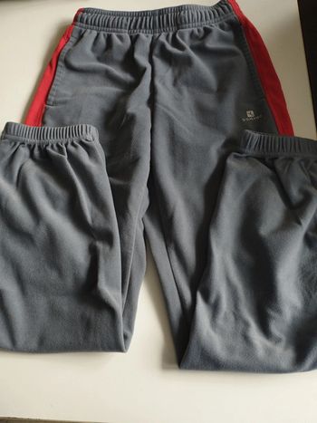 Pantalon gris T 10 ans