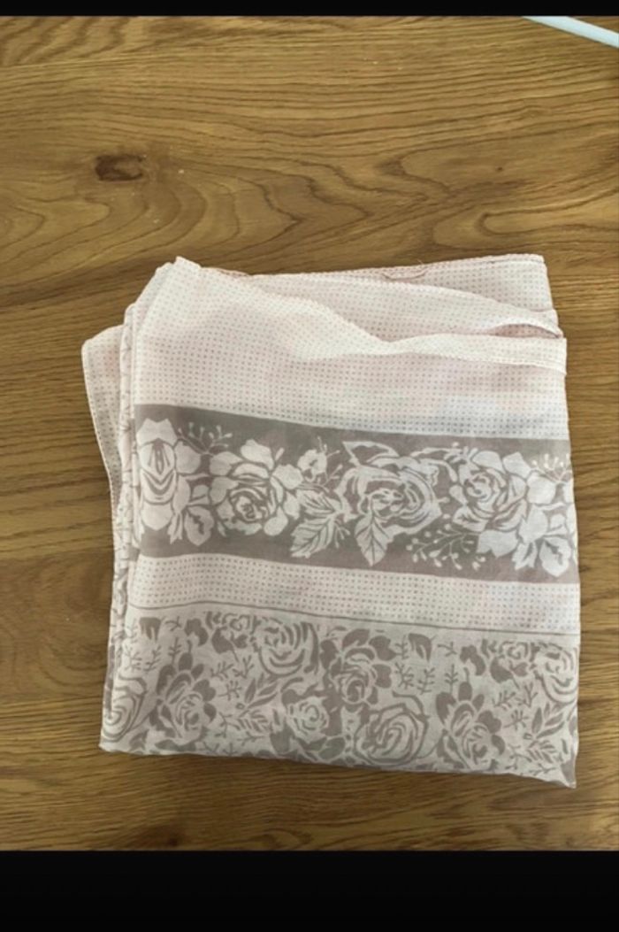 Foulard gris et rose Bijou Brigitte