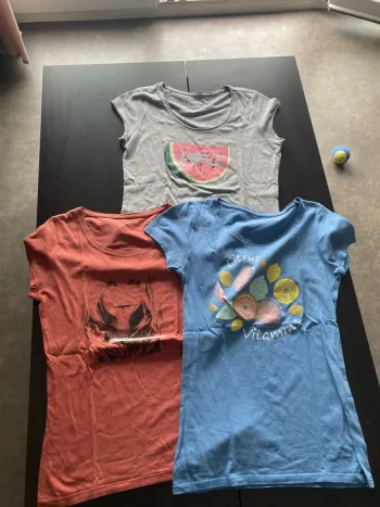 Lot 3 t-shirt Taille S en très bon état