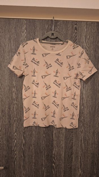 Tee-shirt manches courtes beige imprimé motifs capitales du monde