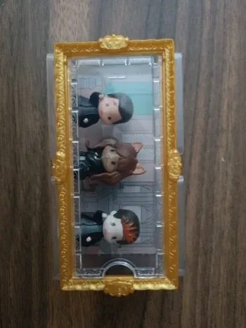 Figurines Harry Potter dans une boite