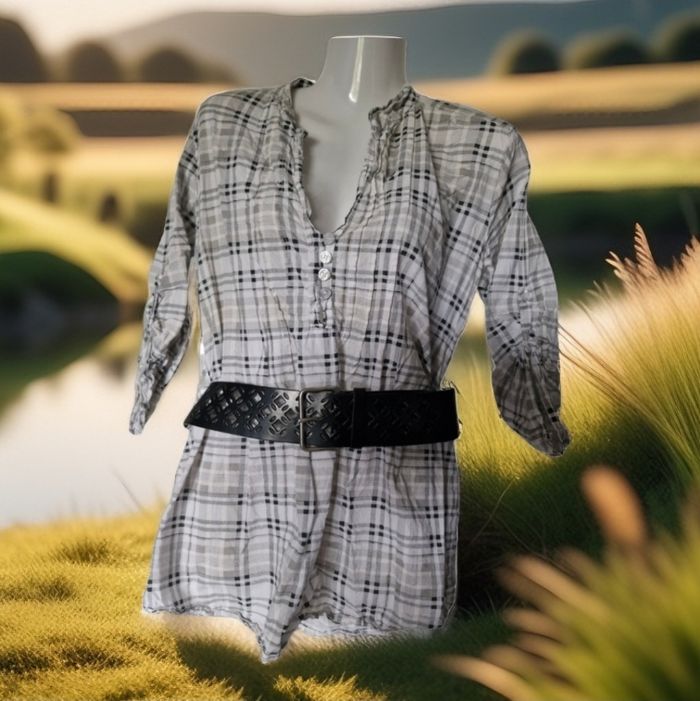Jolie blouse style vichy col ouvert boutons