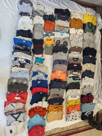 Gros lot de vêtements garçon.