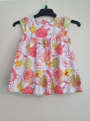 Jolie robe en très bon état