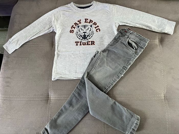 Lot de vêtements garçon taille 4 ans - photo numéro 5