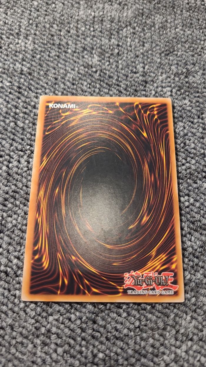Carte yu gi oh  - Barbarie l'ultime machine de guerre  - starfoil rare 1996 - photo numéro 2