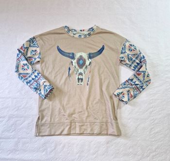 Petit pull femme  , motif bison  , cowgirl girl Style  , taille S