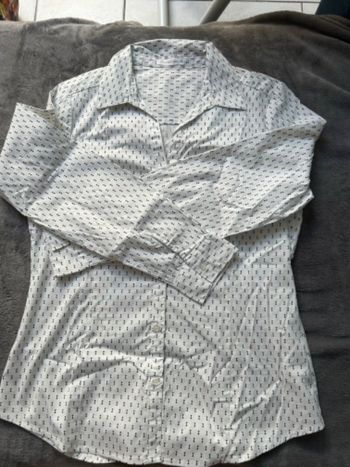 Chemise motif noeud papillon