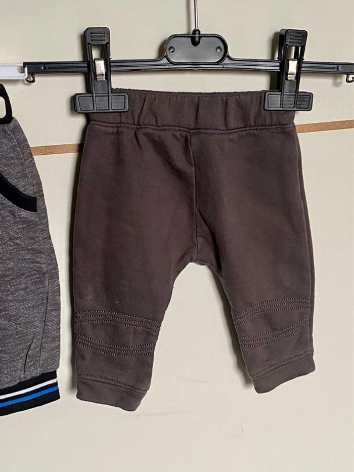 Lot de 2 pantalons en taille 3 mois - photo numéro 3