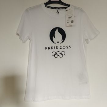 T-Shirt Neuf fille 9-10ans JO Paris 2024