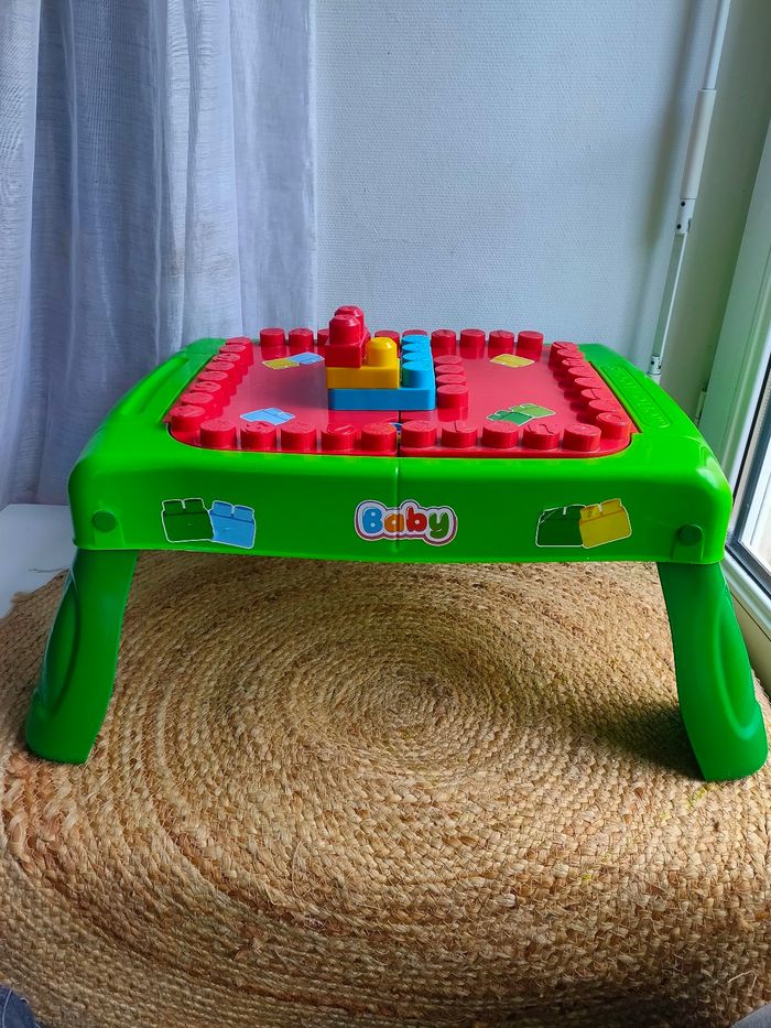 Table pour brique de construction Molto Blocks
