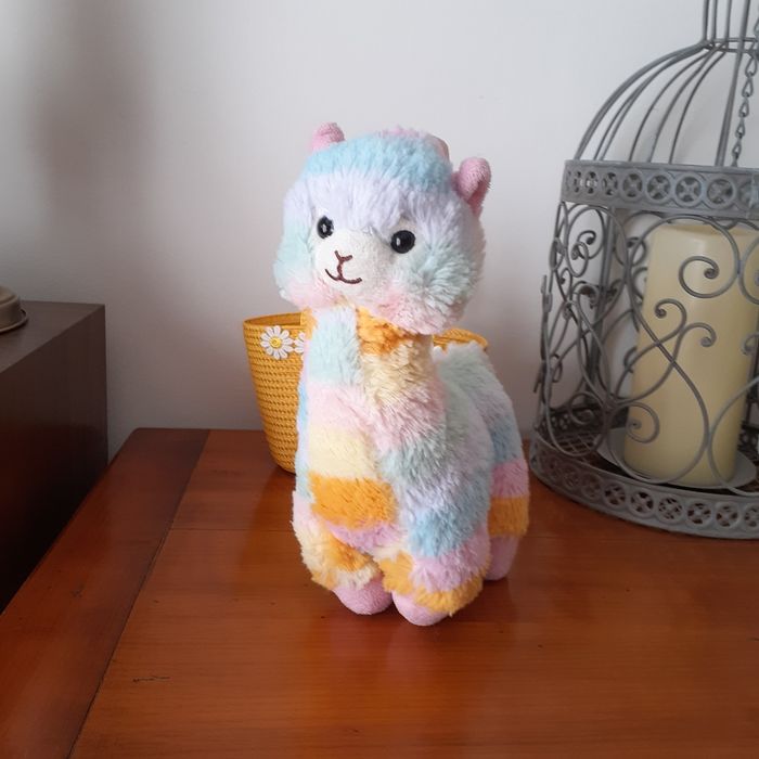 Peluche-doudou "Petit Lama/Alpaga" arc-en-ciel