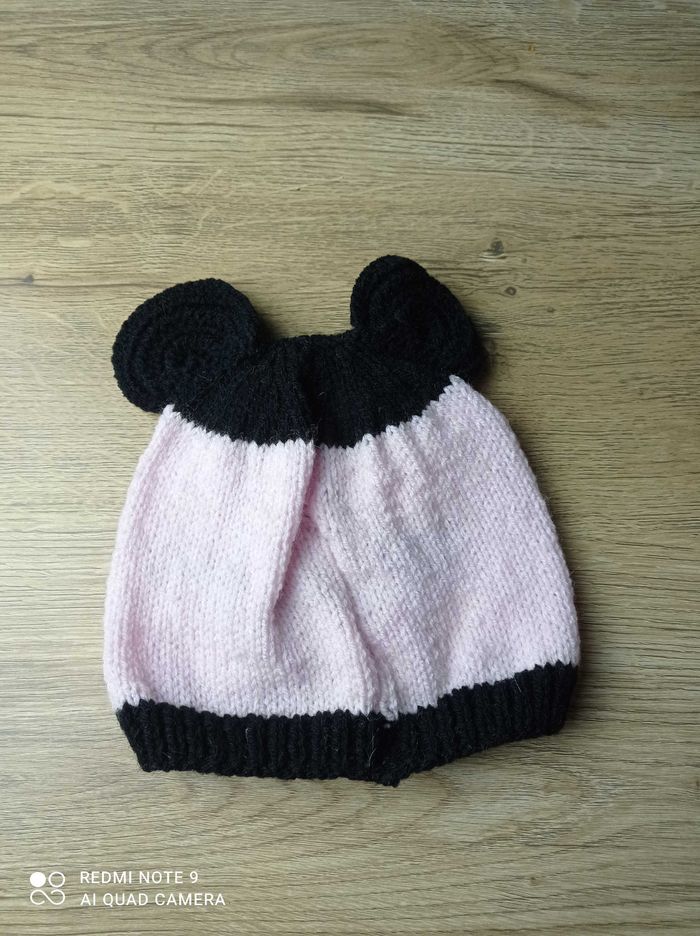 Bonnet fait mains 3/6 mois - photo numéro 2