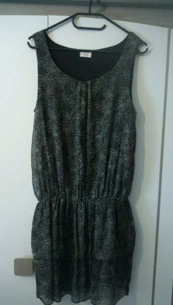 Robe noir