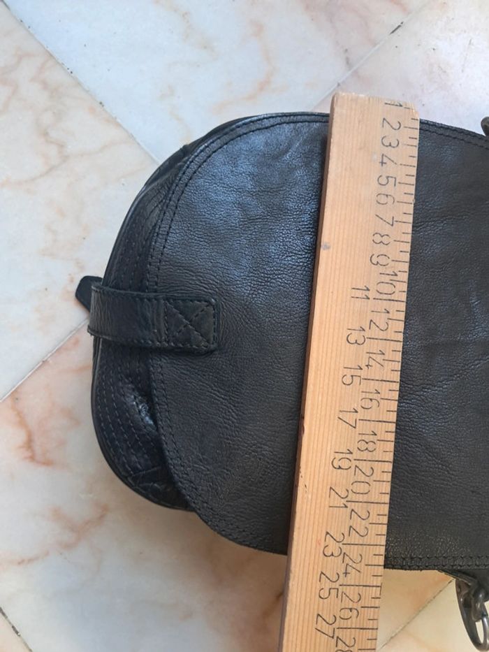 Ikks sac à main bandoulière besace en cuir noir - photo numéro 19