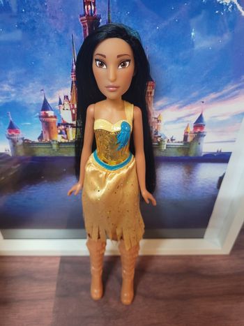 Poupée princesse Disney Pocahontas hasbro