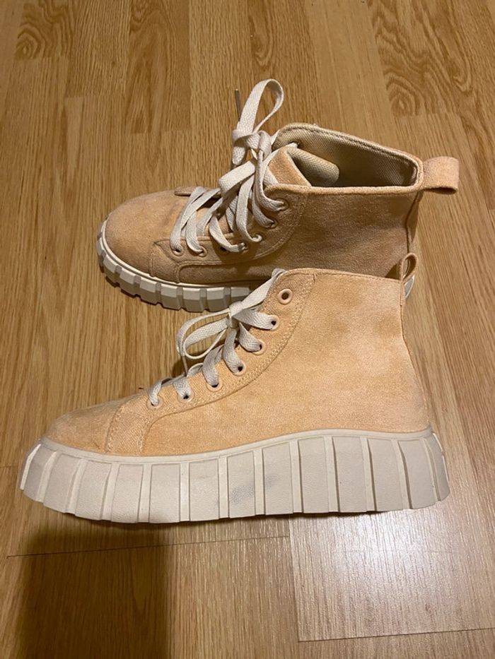 Chaussures neuves - photo numéro 3