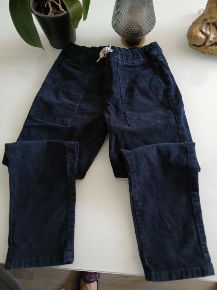 PANTALON VELOUR COTELEE MARINE KIABI