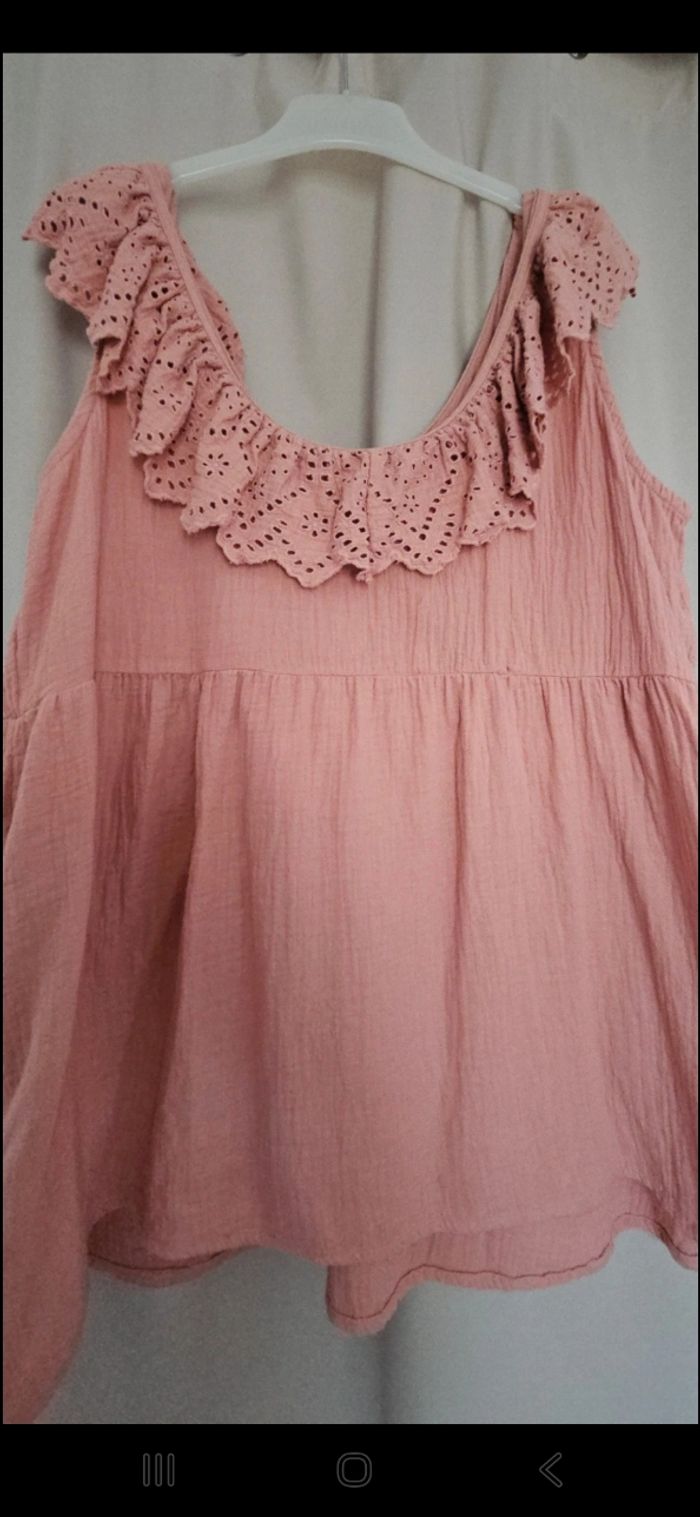 Débardeur épaules broderie - photo numéro 3