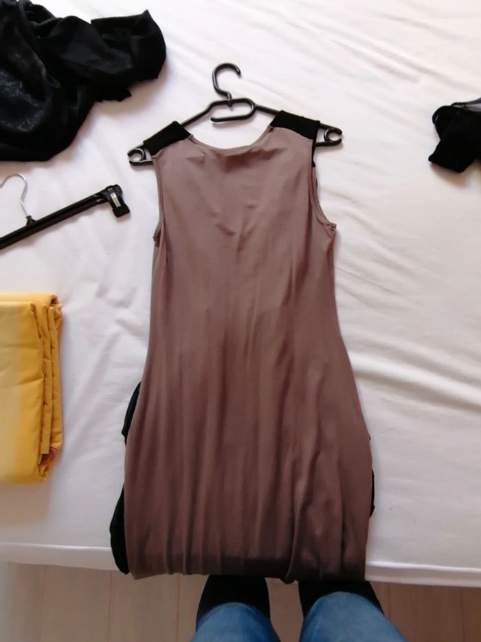 Robe marron et noir - photo numéro 2
