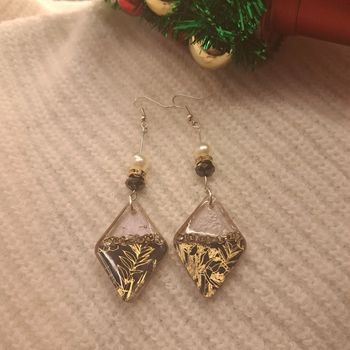 Boucles d'oreilles pendante en résine losange